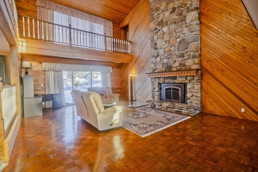 Photo of 119 Oakridge St.