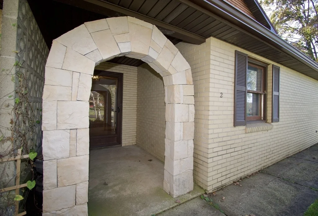 Photo of 2 Barton St