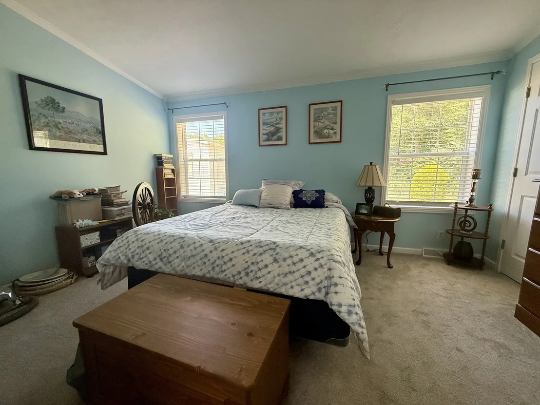 Photo of 156 Vineyard Drive