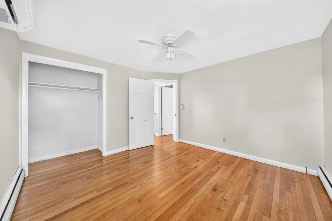 Photo of 33 Fairchild