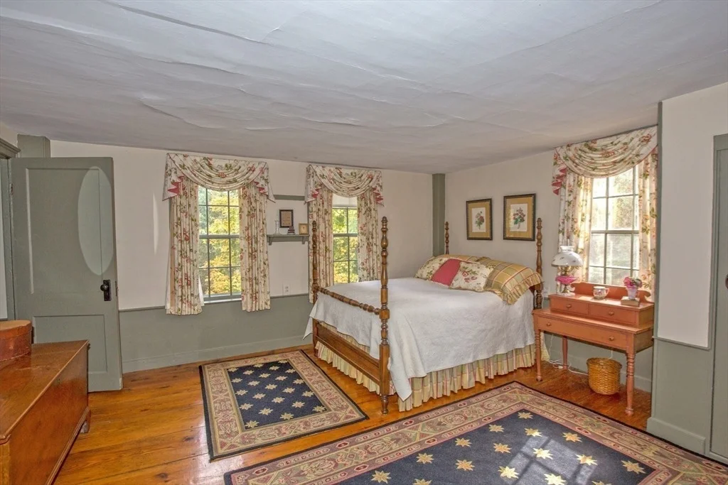 Photo of 162 Boston Rd