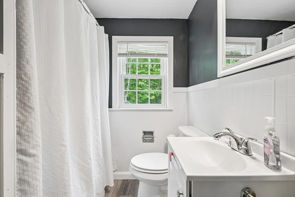 Photo of 18 Carleton Rd