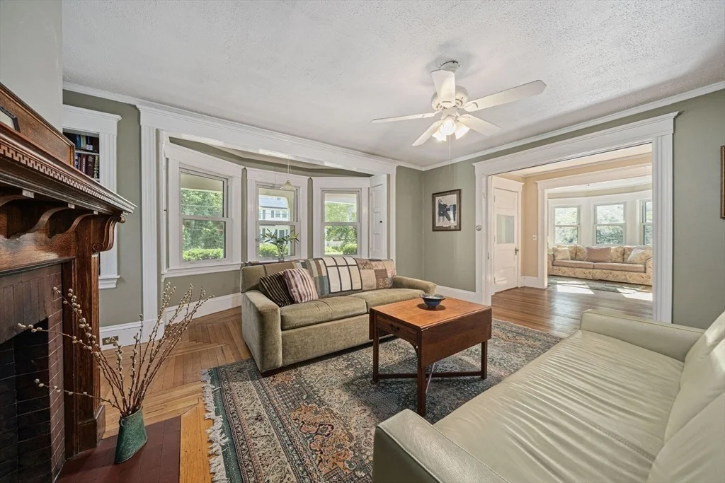 Photo of 54 Brook Rd