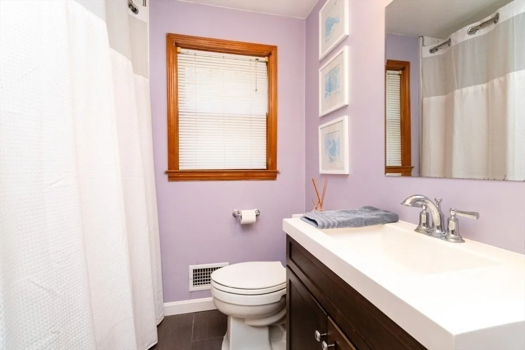 Photo of 46 Conlyn Avenue