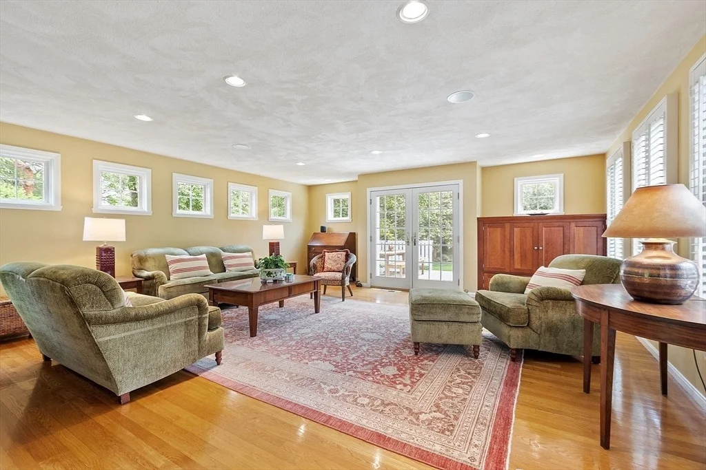 Photo of 166 Harrington Ave