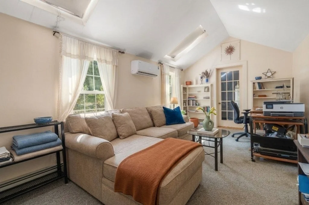 Photo of 120 Summer St