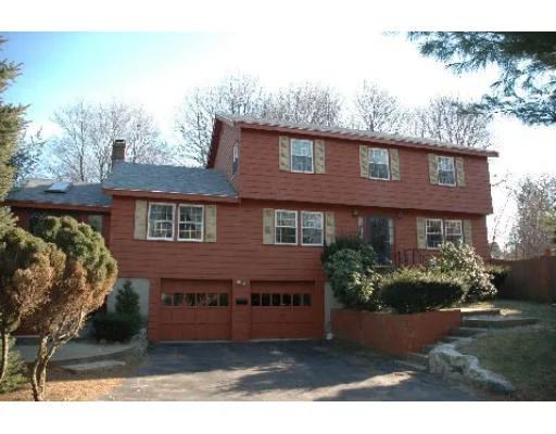 Photo of 17 Fox Run Road