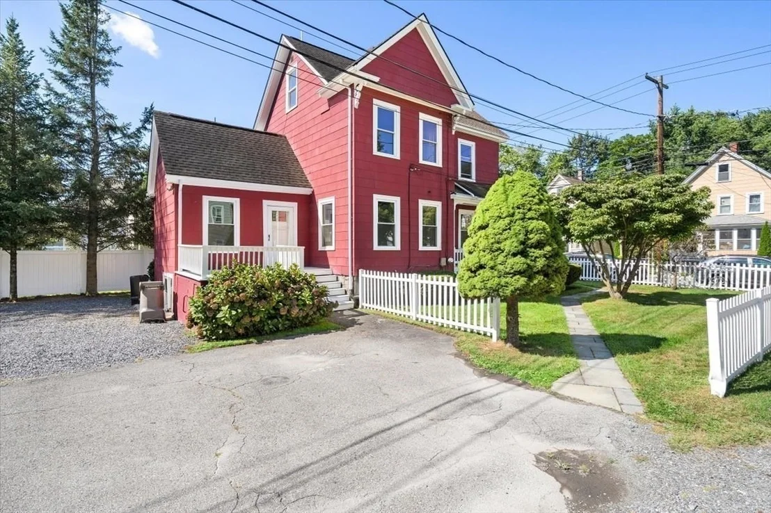Photo of 92 Alexander St