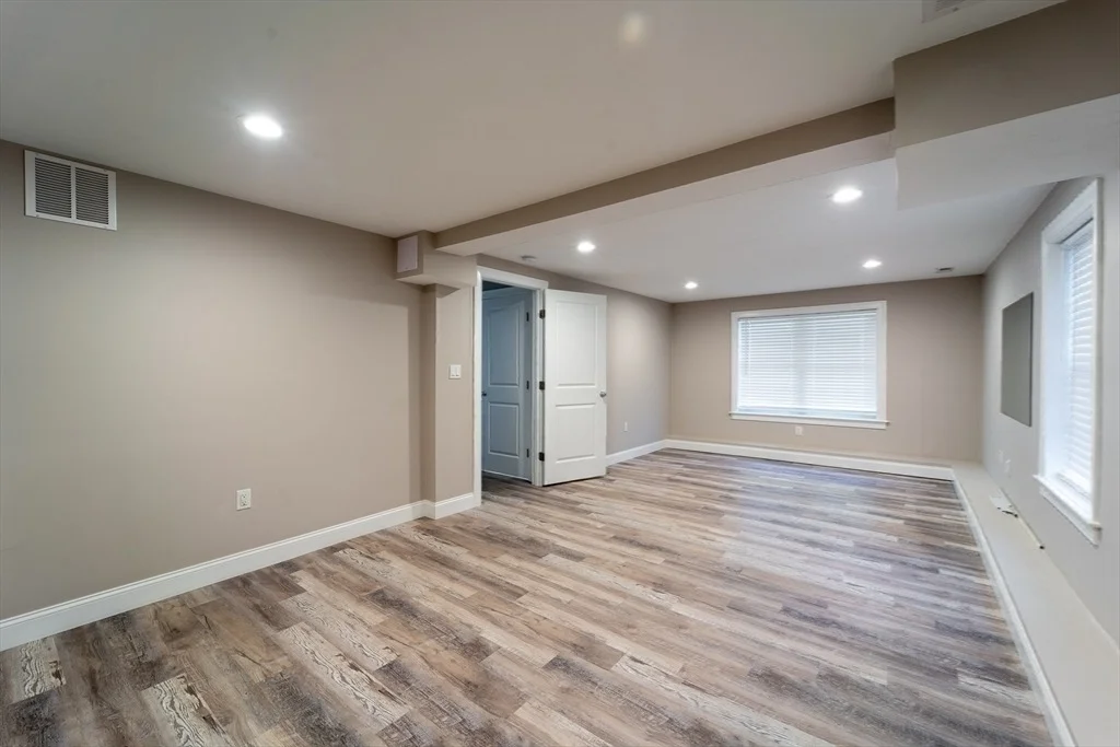 Photo of 31 Scenic Dr