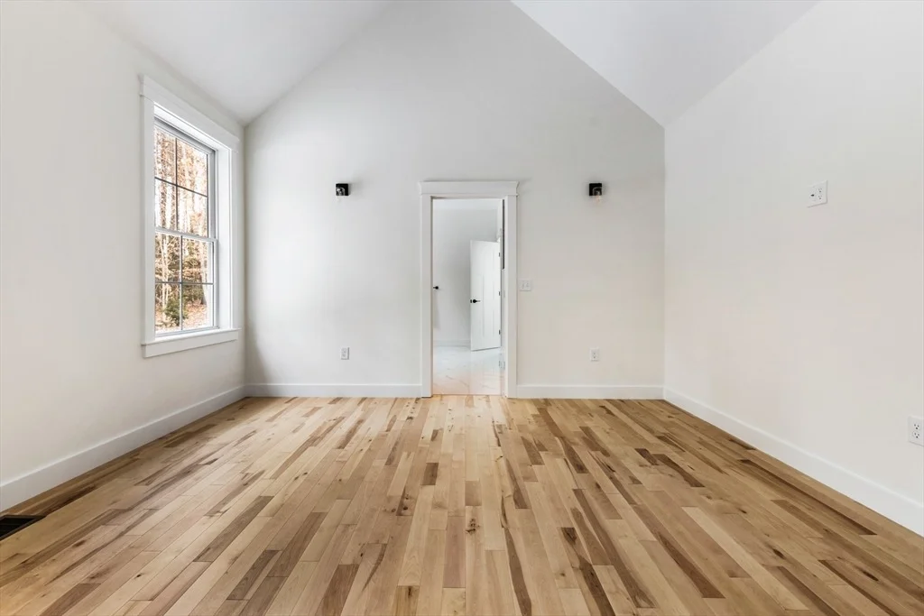 Photo of 46 Boston Post Road