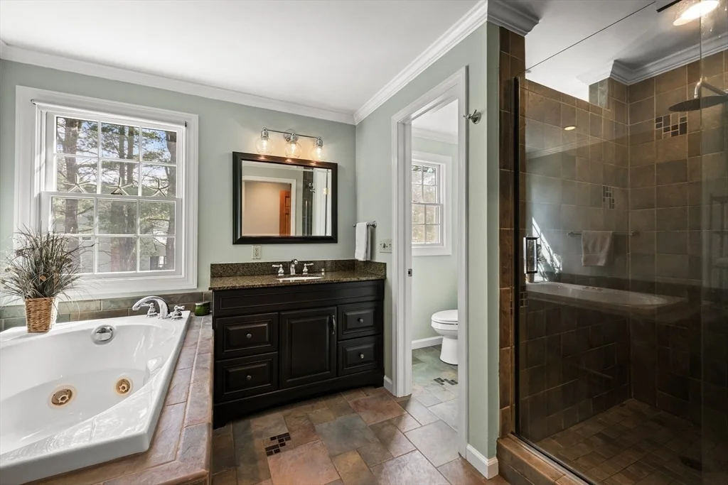 Photo of 9 Metacomet Road