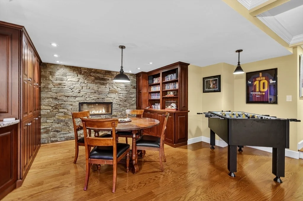 Photo of 37 Mast Hill Rd