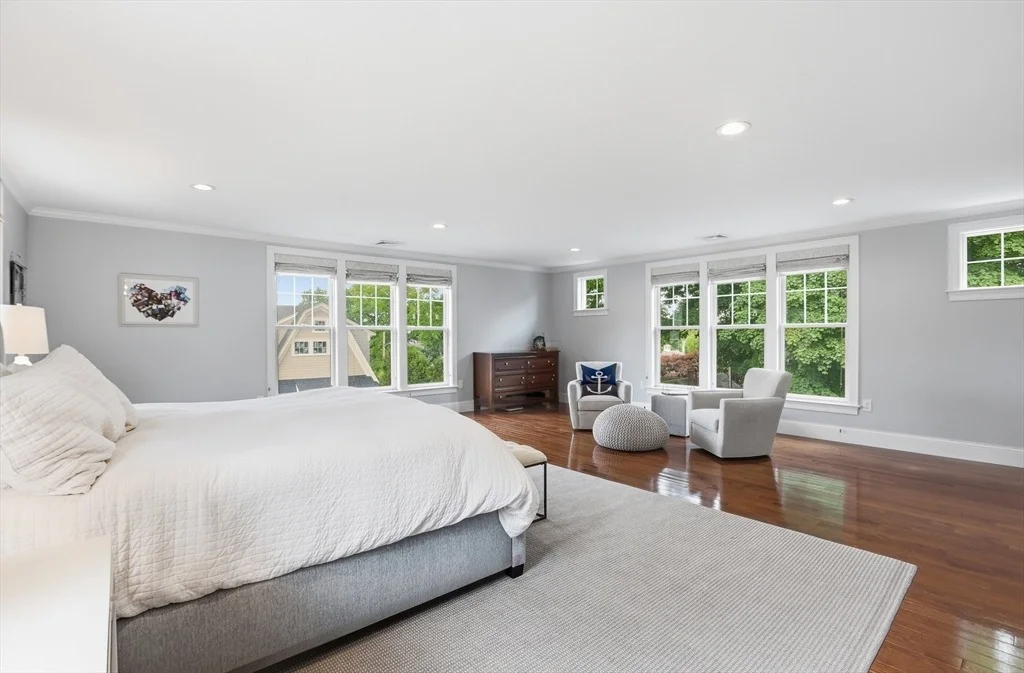 Photo of 7 Howe St