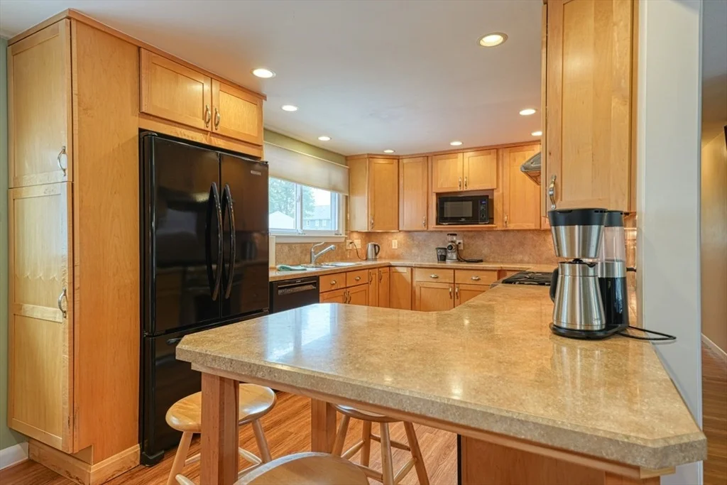 Photo of 11 Warren Dr