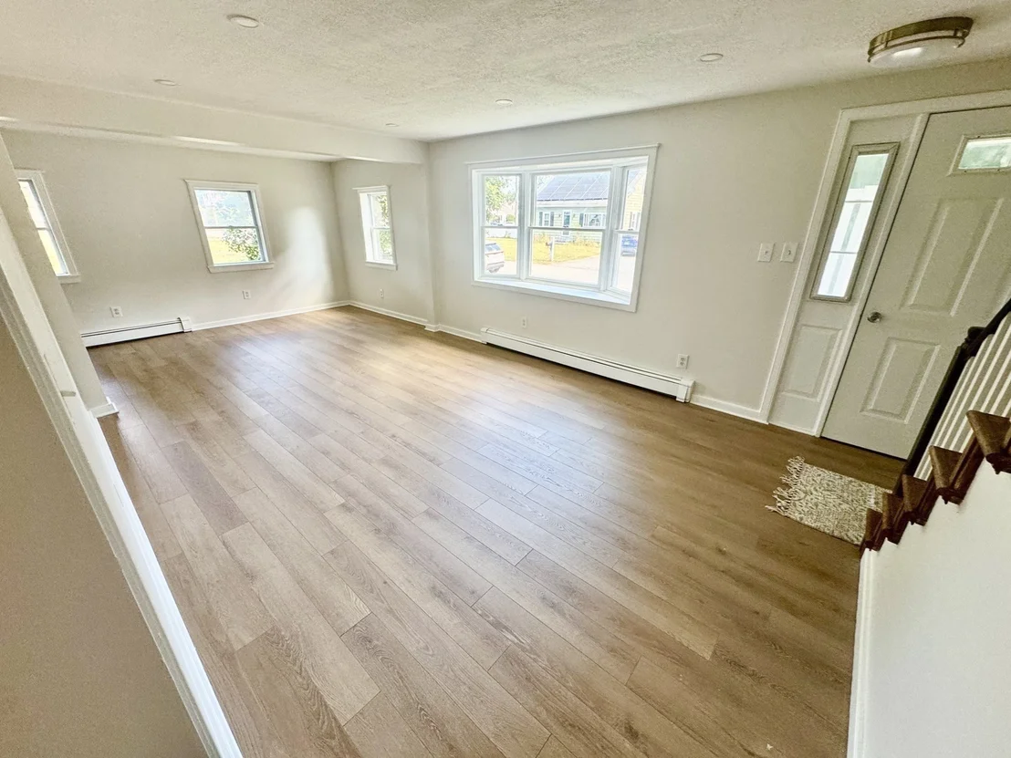 Photo of 18 Hurley Ave
