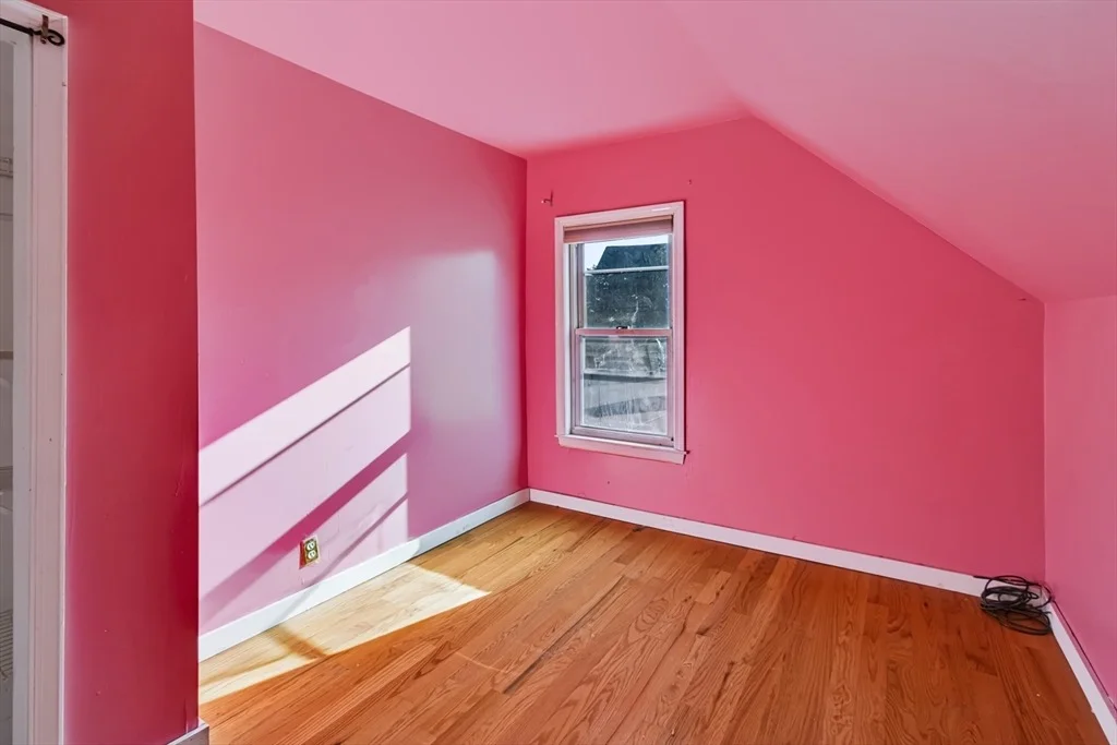 Photo of 112 Quebec St