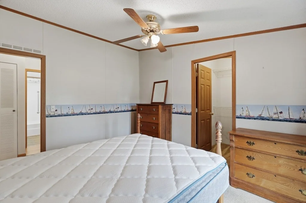 Photo of 33 Bayberry Drive