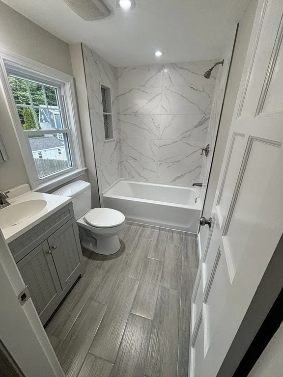 Photo of 251 May St