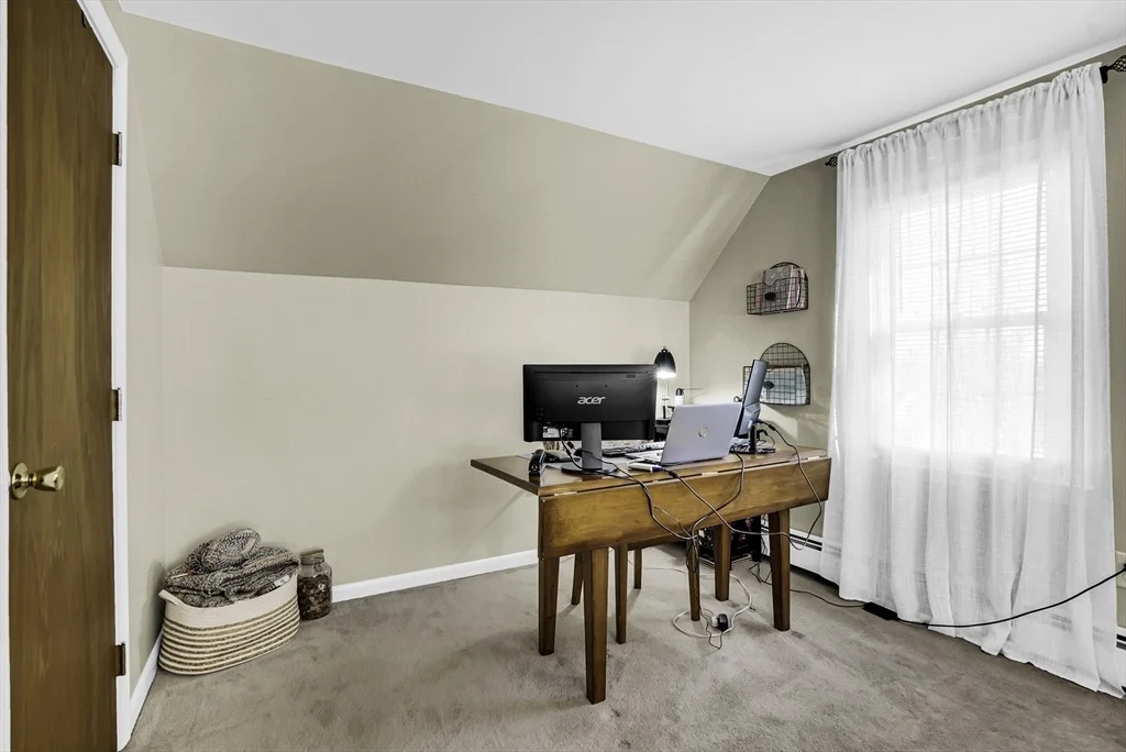 Photo of 17 Heroult Rd