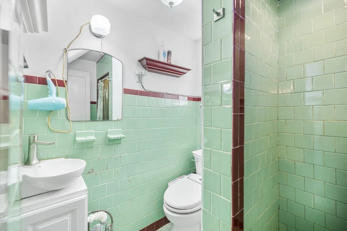 Photo of 43 Dolphin Ave