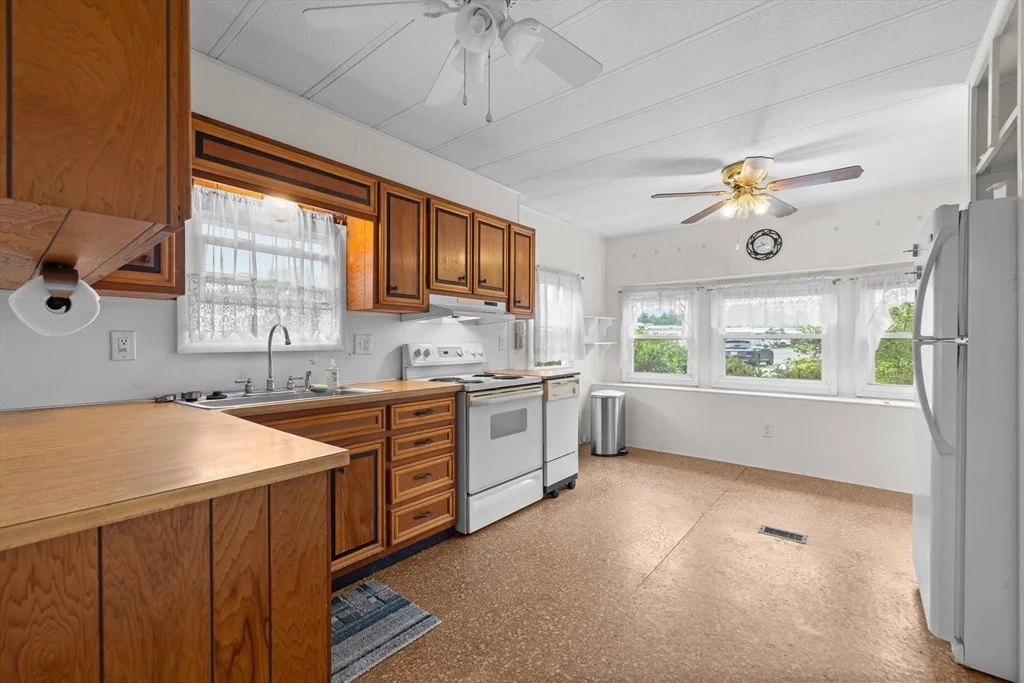 Photo of 33 Hilltop Rd