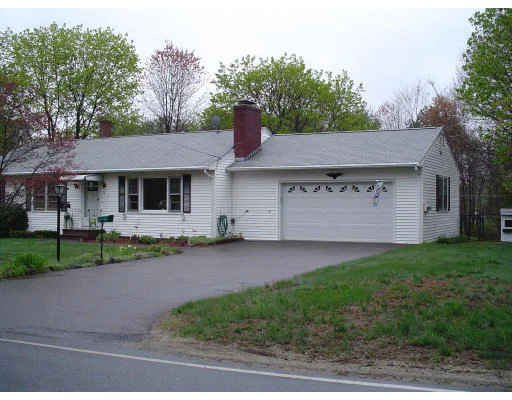 Photo of 74 Center Rd