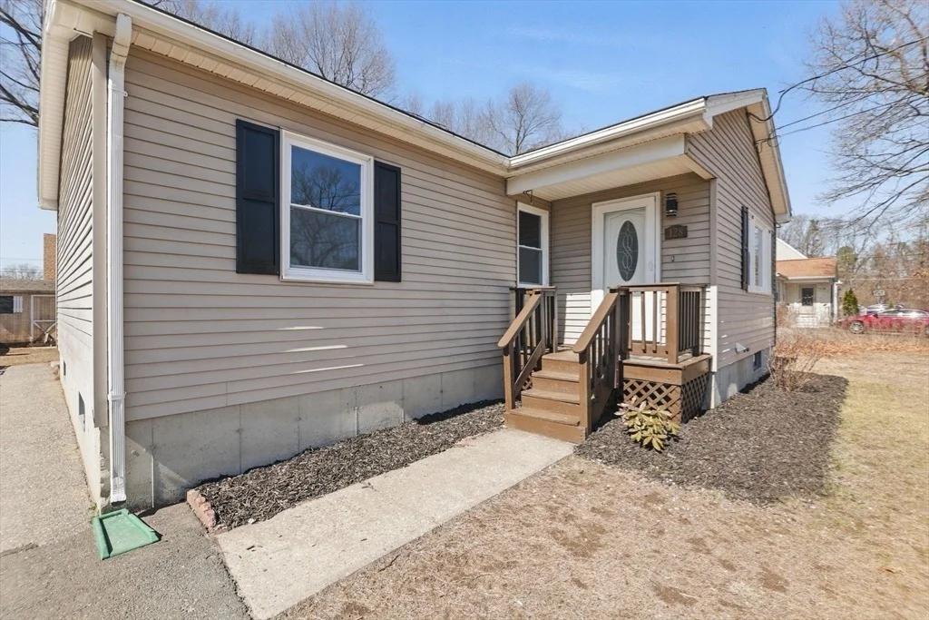 Photo of 128 Avery St
