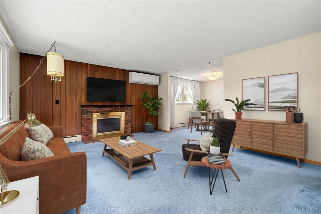 Photo of 11 Dadant Dr