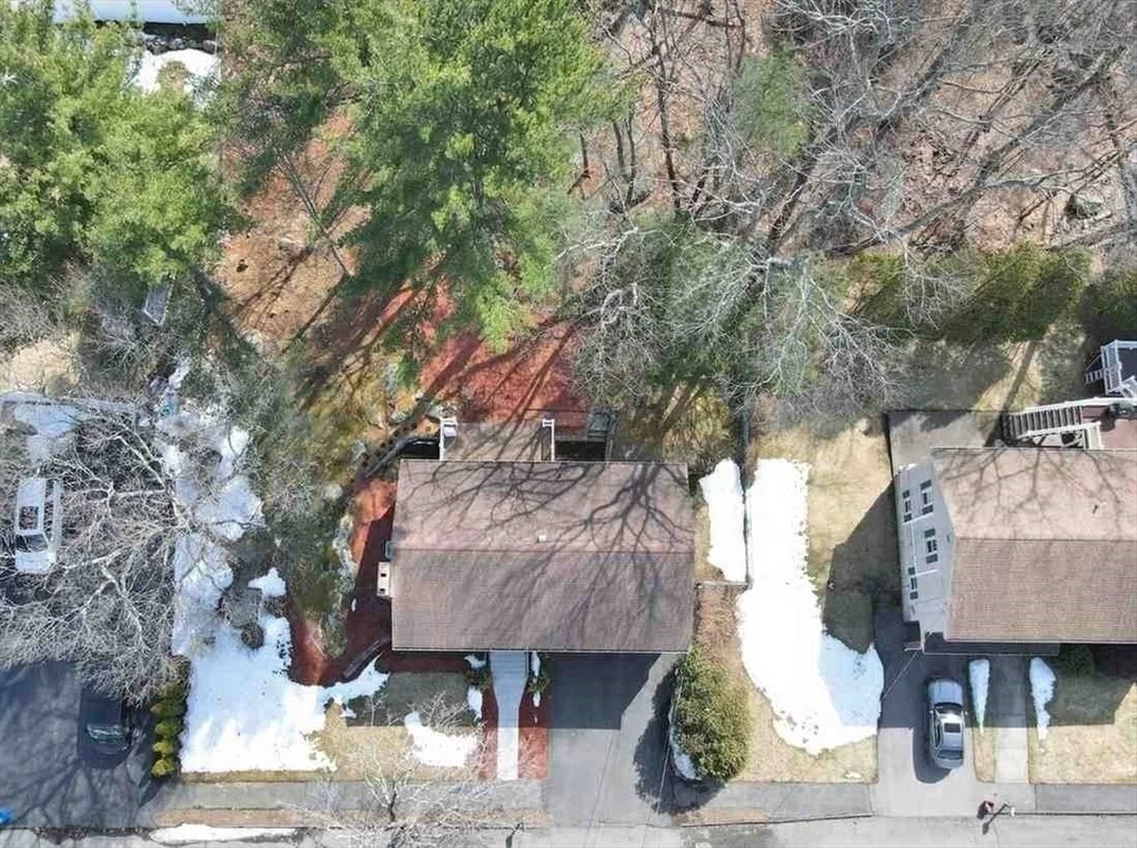 Photo of 22 Susan Dr