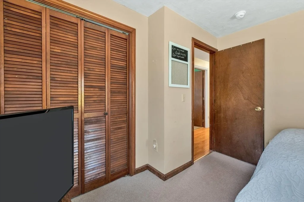Photo of 5 Maple Ln