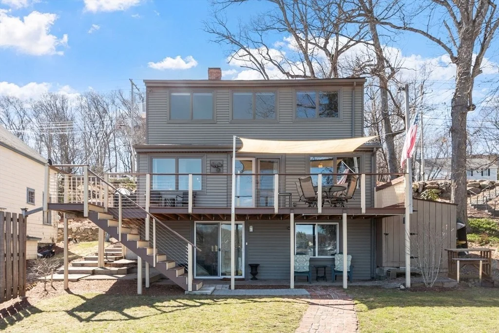 Photo of 469 Lake Ave