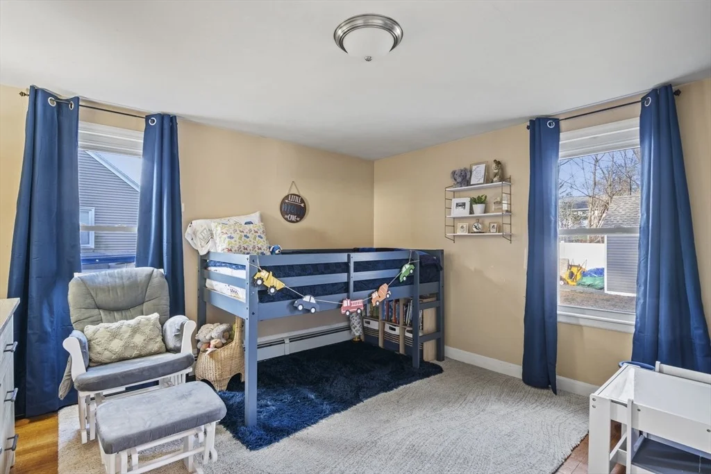 Photo of 7 Lakeside Drive