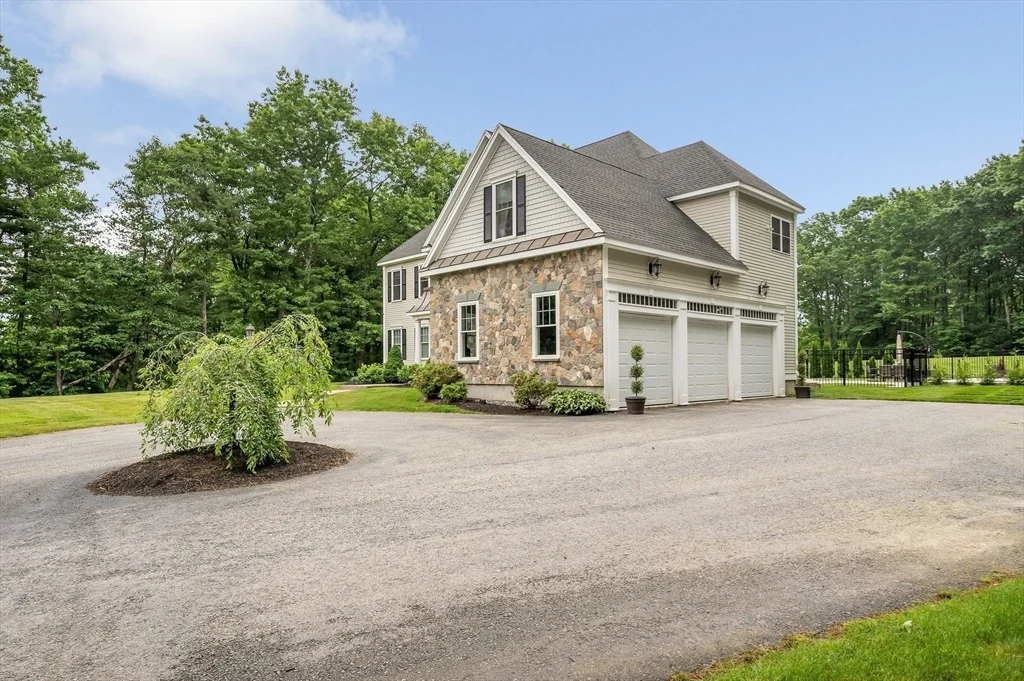 Photo of 139 Oak Tr