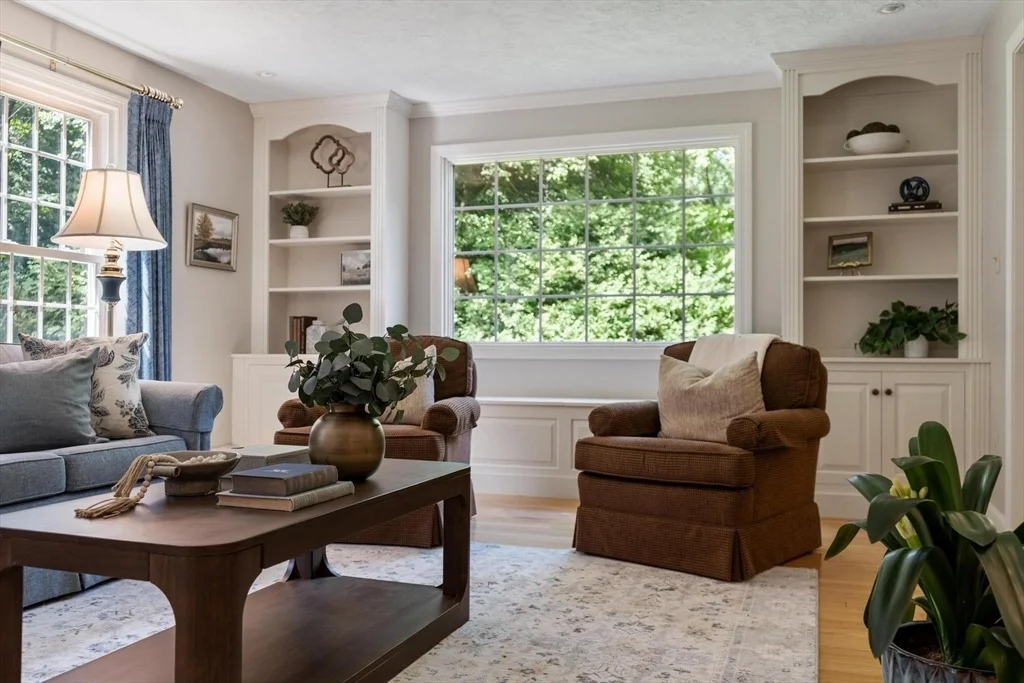 Photo of 105 Slough