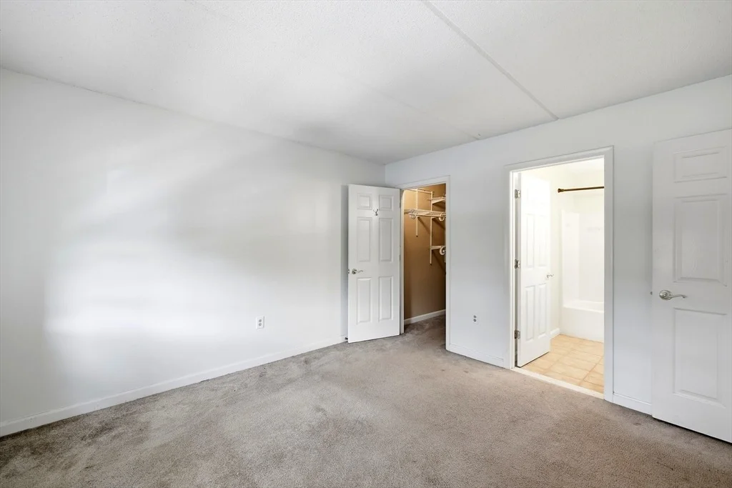 Photo of Unit F at 36 Maple Crest Cir