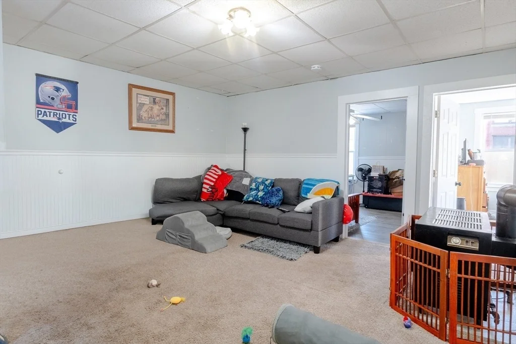 Photo of 8 Gladding Pl
