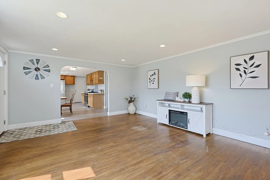 Photo of 30 Lloyd St