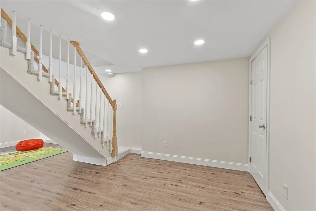 Photo of 232 Lowell St