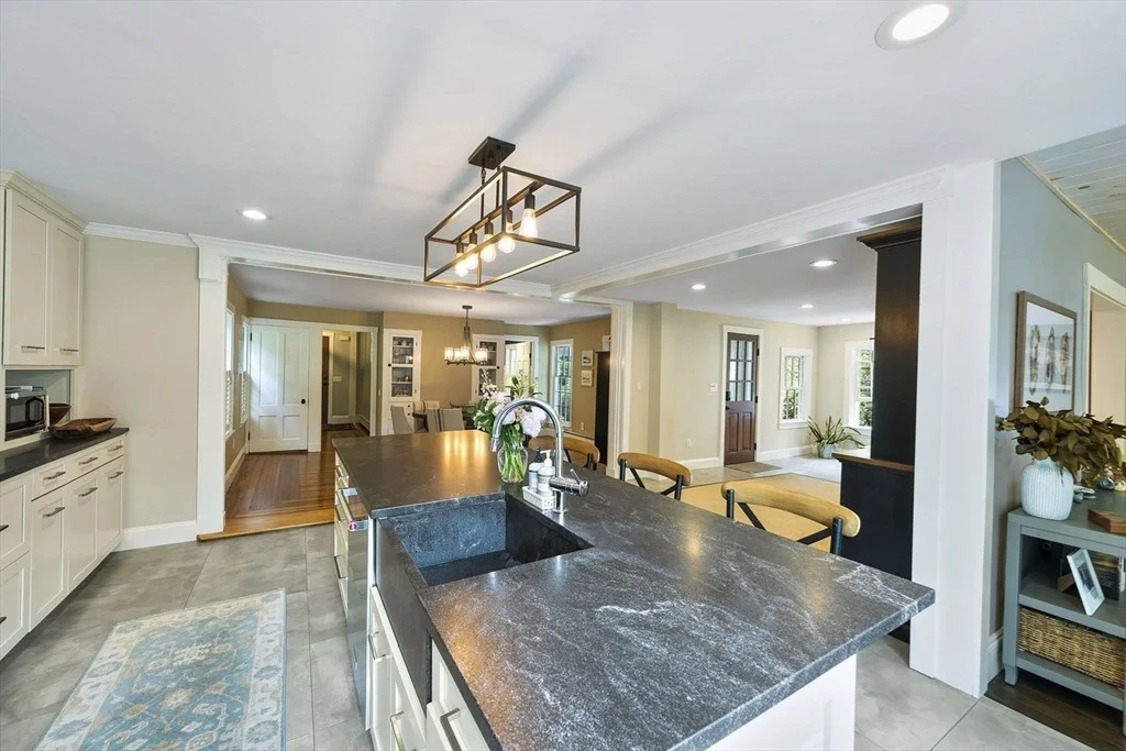 Photo of 807 Summer St