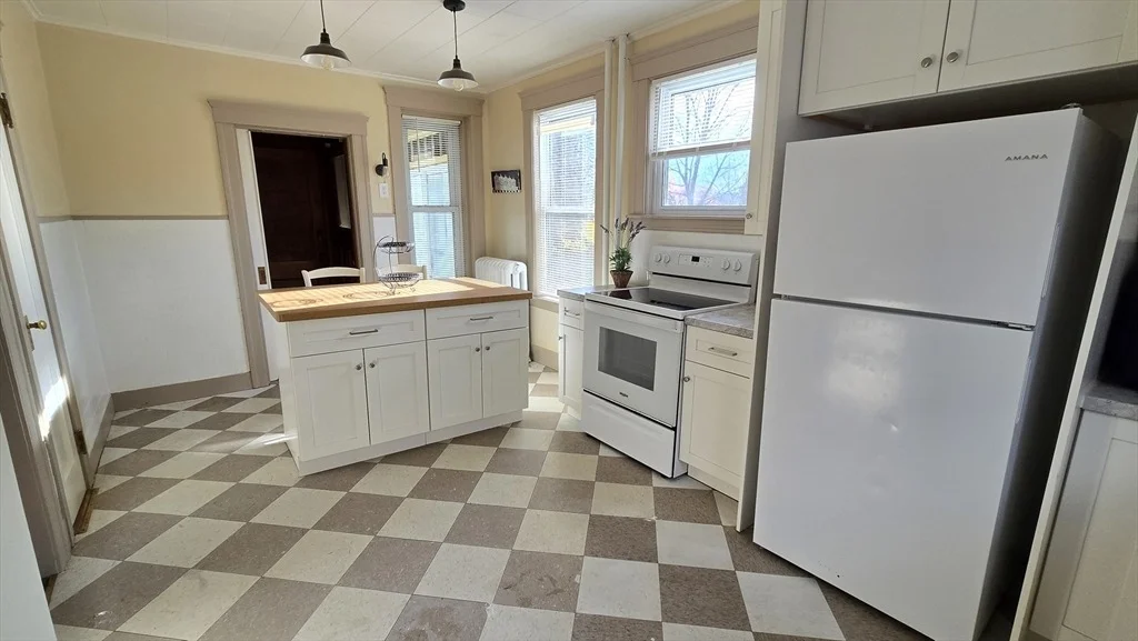 Photo of 336 Burncoat Street