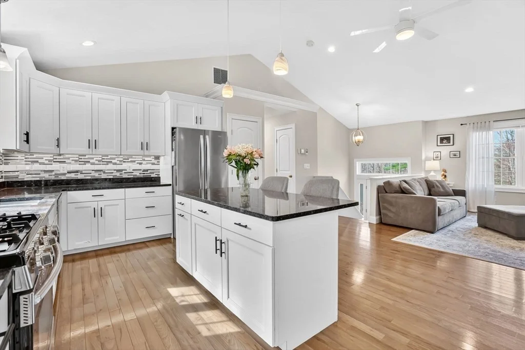 Photo of 301 Podunk Rd