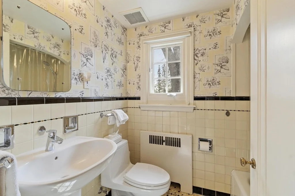 Photo of 232 Rutledge Rd
