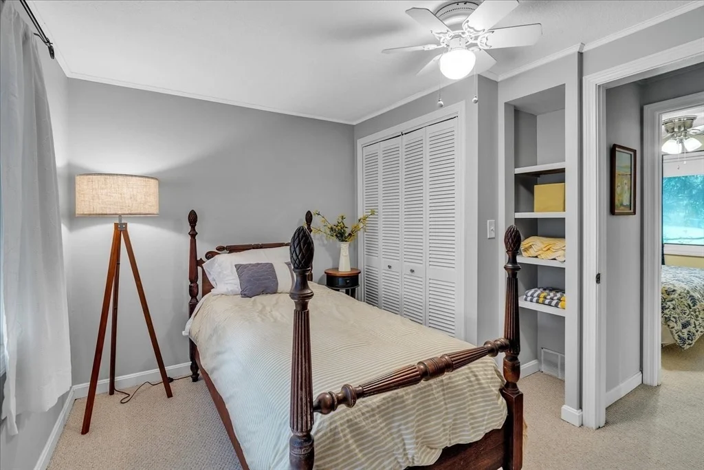 Photo of 376 Parkside Dr