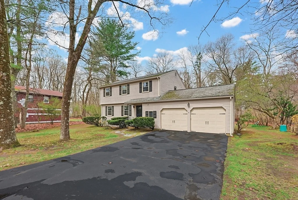 Photo of 5 Montgomery Dr