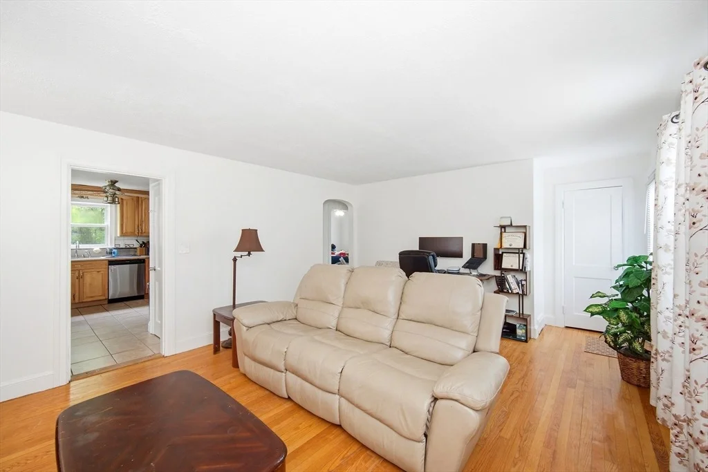 Photo of 616 Cooley St