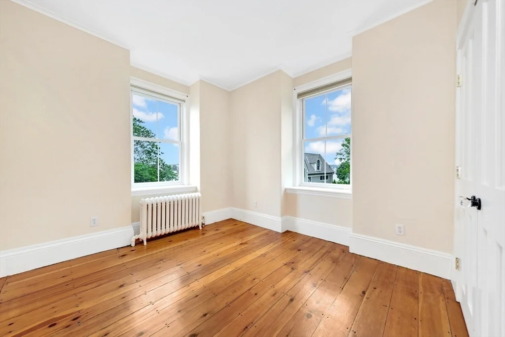 Photo of 2 Clarendon St