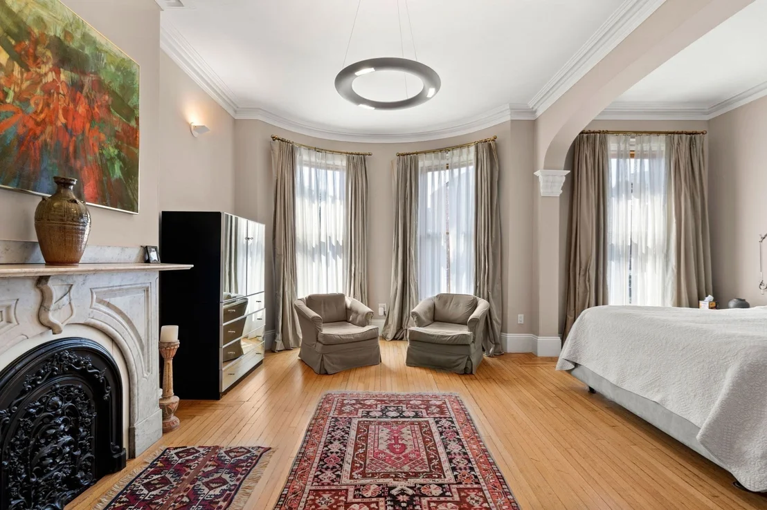 Photo of 41 Concord Sq