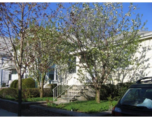 Photo of 54 Dexter St