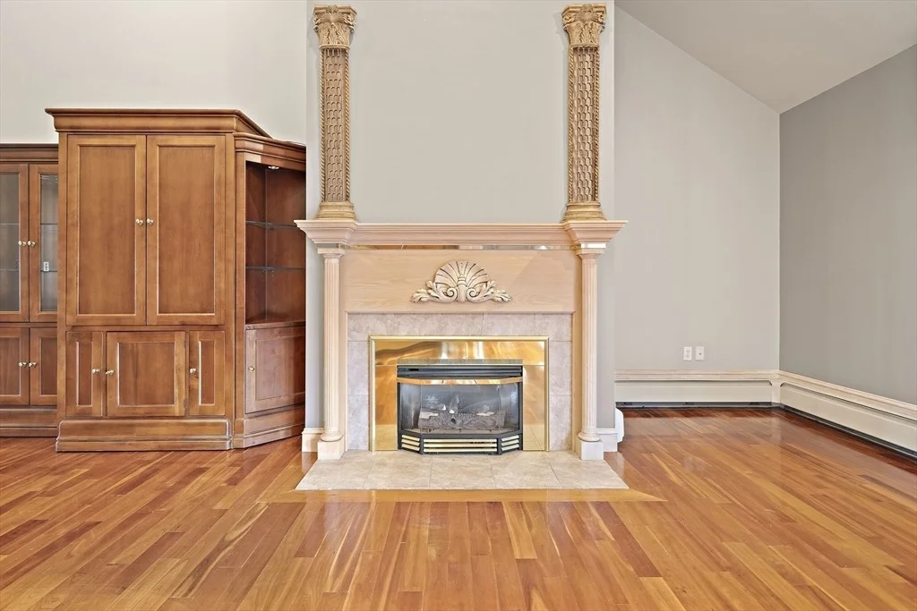 Photo of 10 Heritage Ln