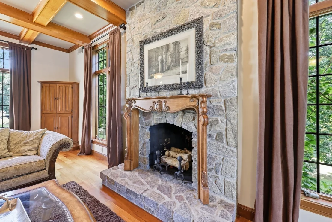Photo of 47 Deer Hill Cir